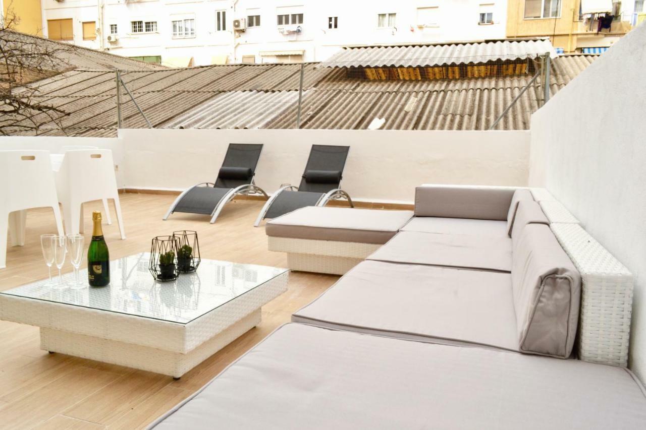 Apartament Hola - *